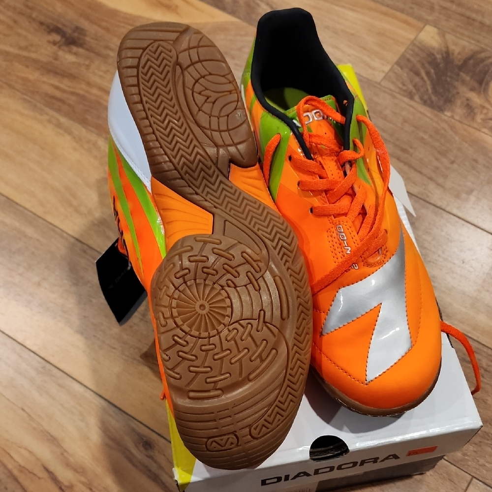 Diadora Dd-NA 2 R ID' Orange and Silver Soccer Sneakers